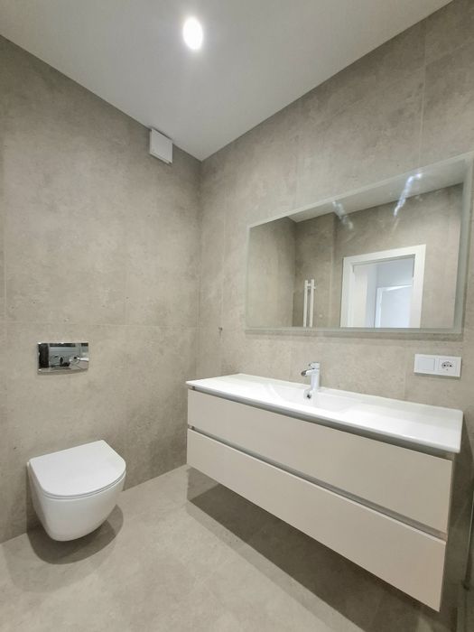 Без%. 2 кім. квартири Повітряних Сил 56