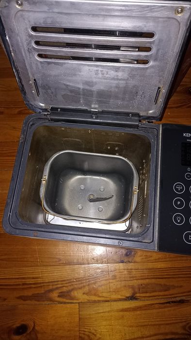 Хлібопічка Kenwood bm450