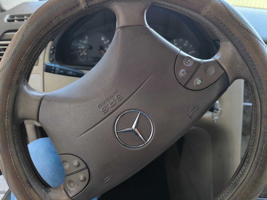 Mercedes E 270CDI.  AVANGARD