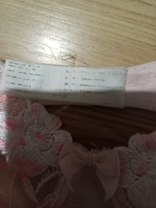 Sprzedam  biustonosz