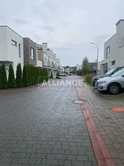 Продаж сучасного таунхаусу в с.Липники передмістя Львова_найнижча ціна