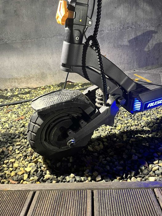 Hulajnoga elektryczna Ausom DT2 Pro. Najlepsza. Tylko 200 km przebiegu