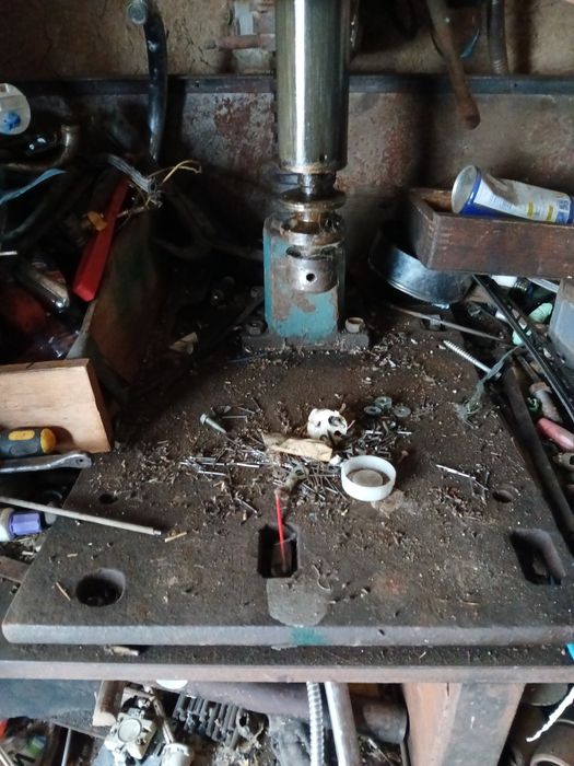 Продам Сверлильный Станок.