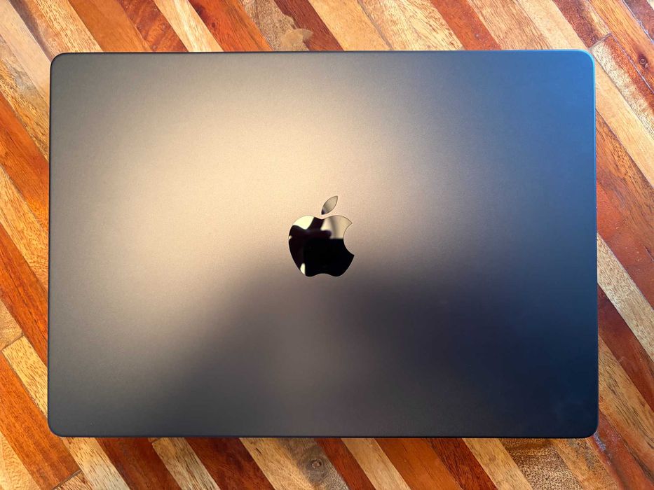 MacBook Pro 14” M4 Max • 36GB RAM • 2TB SSD • AppleCare • Como Novo