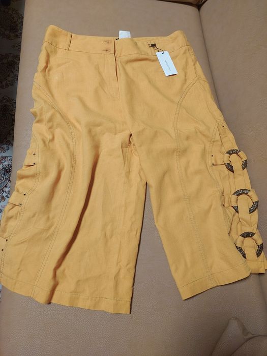 Жіночі штани кльош вкорочені