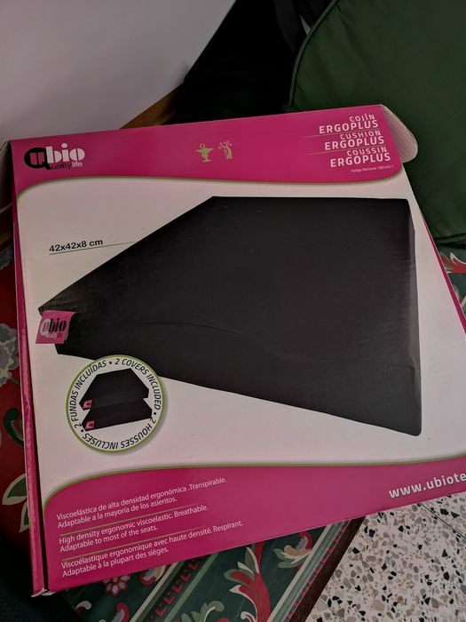 Almofada visco-elastica anti-escara semi-nova para cadeira