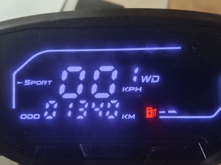 Sprzedaję hulejnoge elekryczną