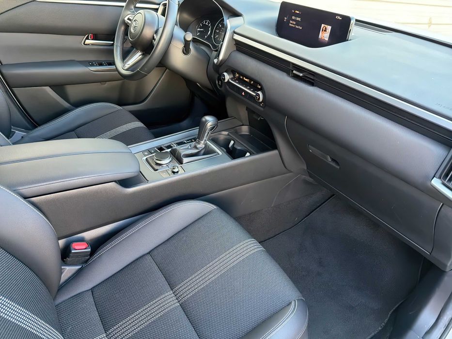 Mazda Cx-50      2024