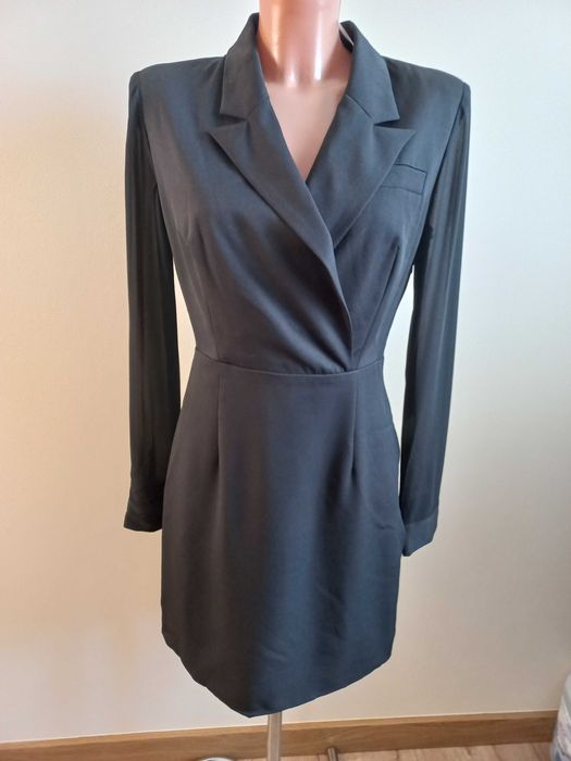 Prosta, elegancka czarna sukienka SILVIAN HEACH roz. XS, S, L