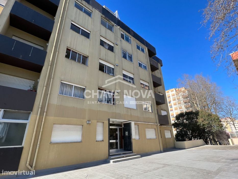T1 c/ Terraço em Santa Marinha