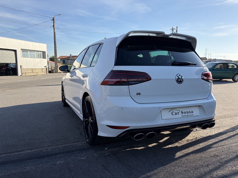Volkswagen Golf R