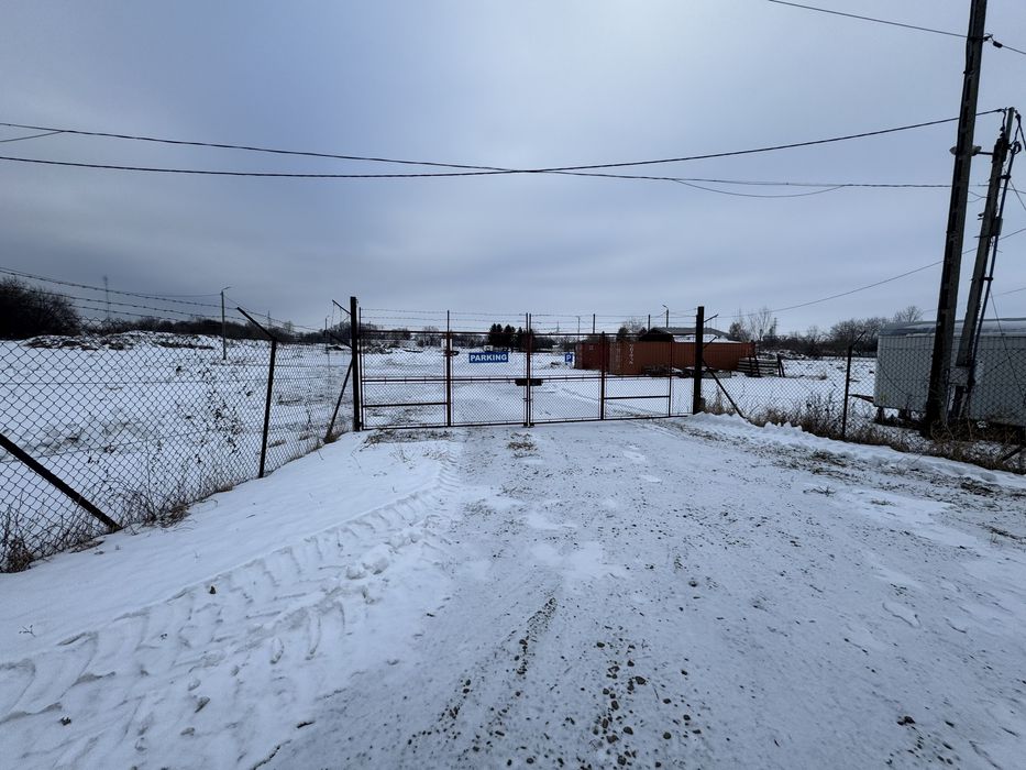 Do wynajecia plac utwardzony, Obozowa Przemyśl