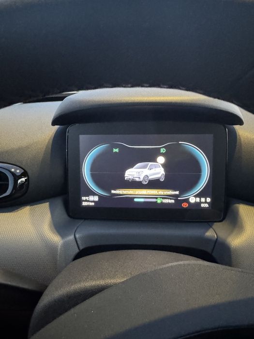 EV, samochod elektryczny, wynajem, od 55 zł/dziennie