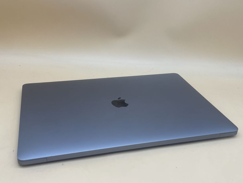 Macbook pro 2019 512ssd 16gb i7 16 дюймів