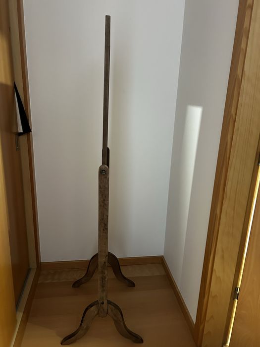 Espelho de corpo ajustavel