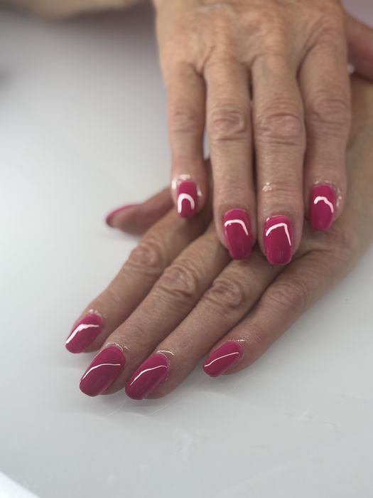 Manicure hybrydowy i żelowy