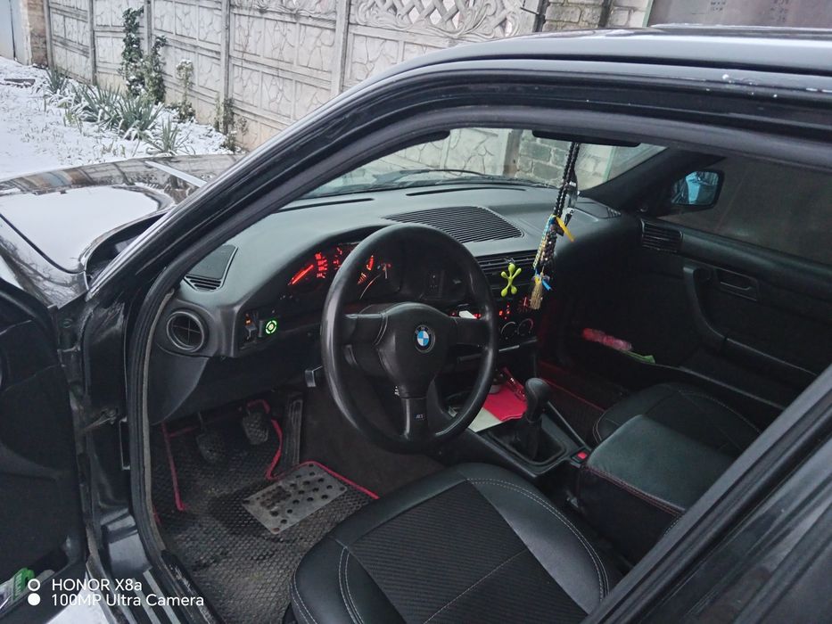Продам  BMW Е34 520І
