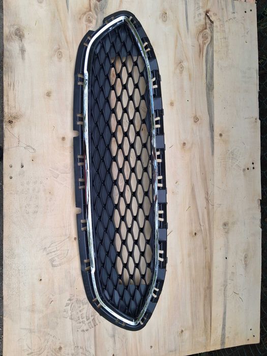 FORD FIESTA MK8 grill atrapa 2017 +