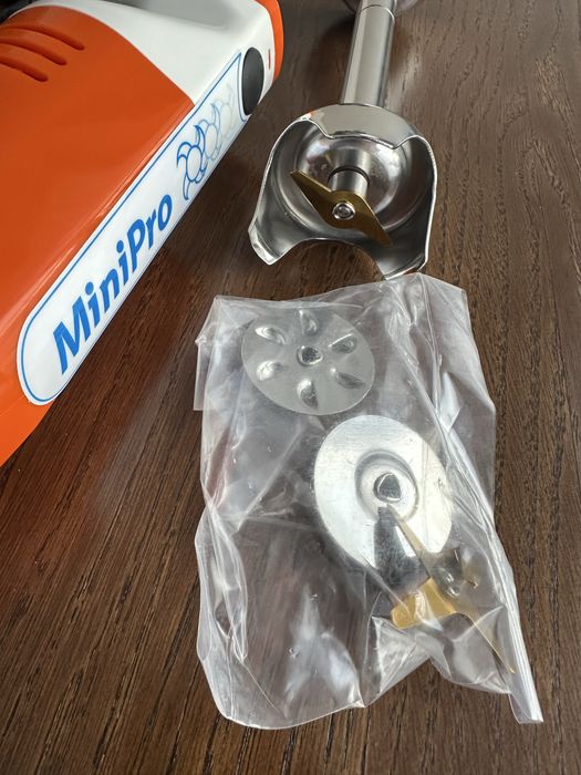 Міксер погружний  MX070 Dynamic (ручний)