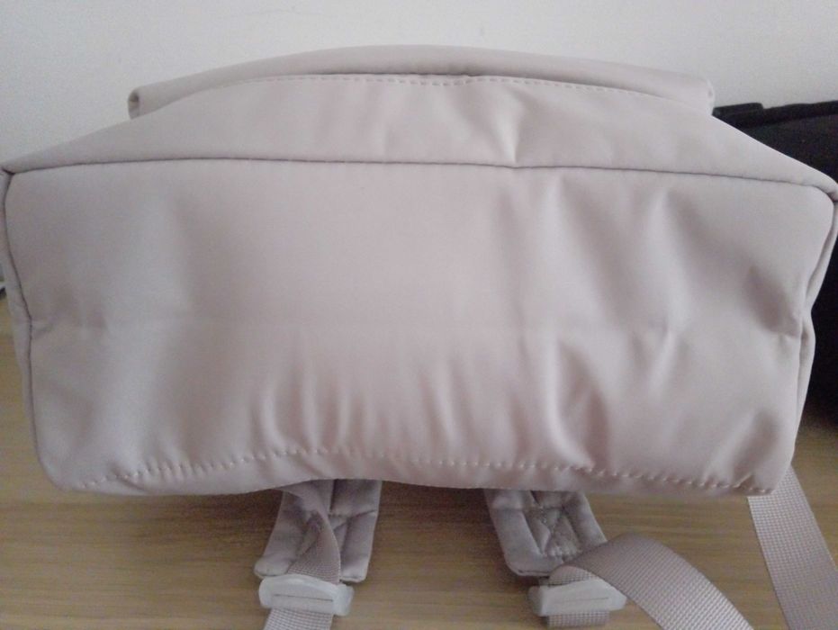 1/2 ceny sportowy beżowy szary plecak Sprandi 38x28x15cm gruby materiał