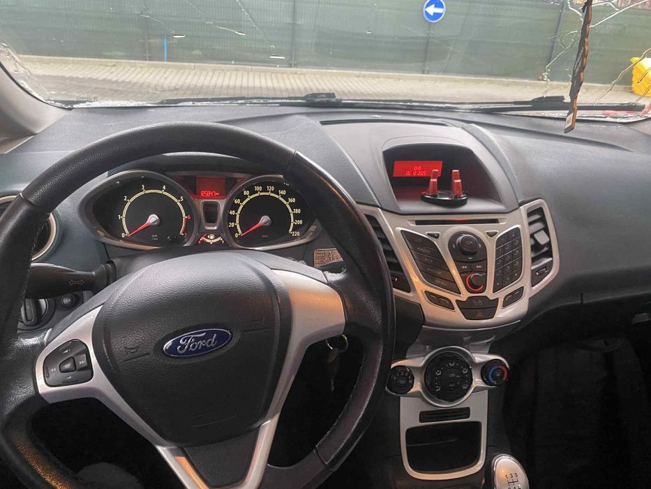 Ford Fiesta mk7 125tys 09r.benzyna Klima,Alufelgi,Idealne na miasto