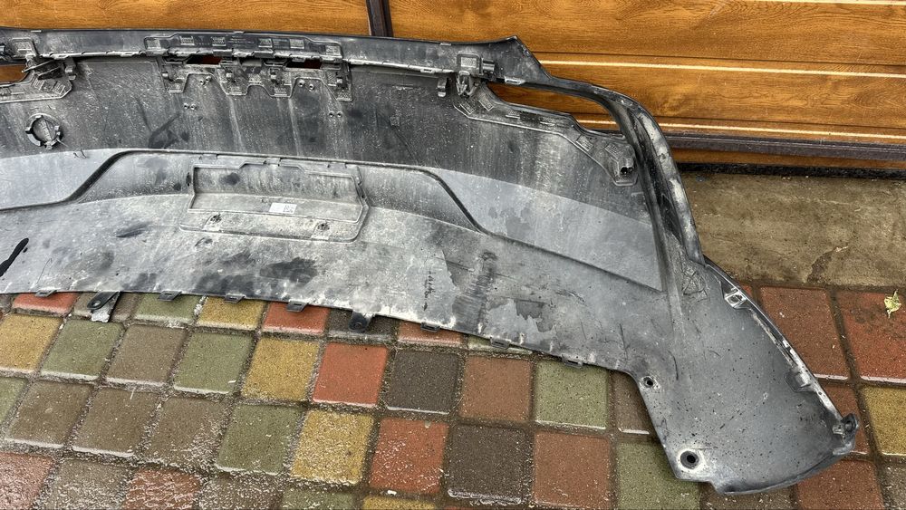 Губа заднього бампера Tesla Model Y Juniper (1932604-00-D)