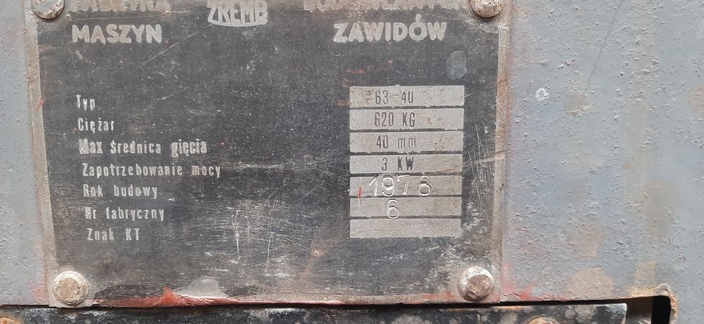 Mechaniczna giętarka do prętów
