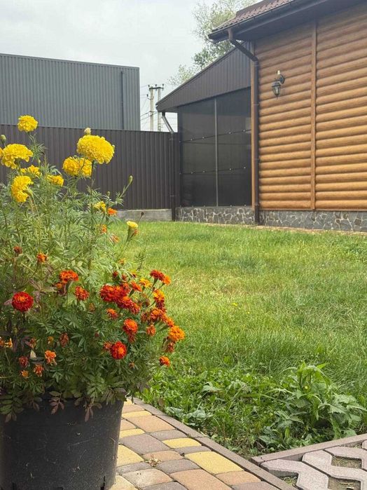 Тарасівка/Будинок з двома гостьовими будиночками/Ремонт 12 сот/Газ