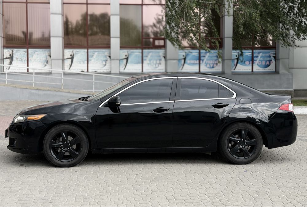 Honda accord 8 2л