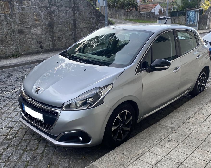 Peugeot 208 cinzento — photo 3