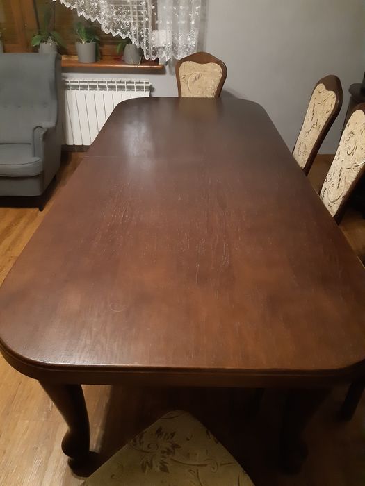 Stół i 8 krzeseł dębowe