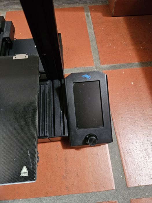 Creality Ender 3 V2 - Impressora 3D