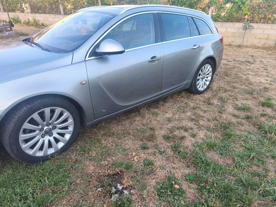 Vendo Opel Insignia - Excelente Estado - Revisão Geral Feita foto 3