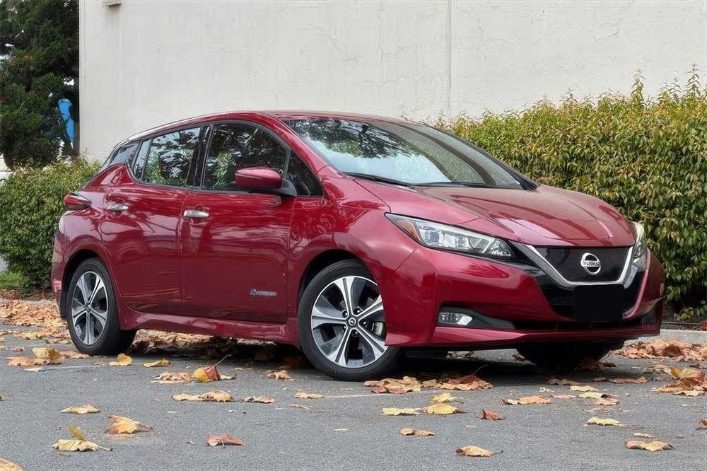 Nissan LEAF SL      2018