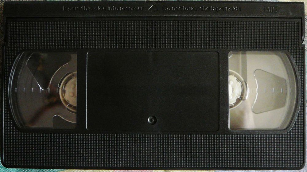 Касети vhs для відеомагнітофона або відеокамери