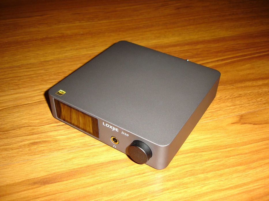DAC & Aplificador de fones Loxjie D30