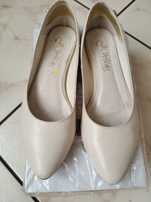 Balerinki ecru  r 38