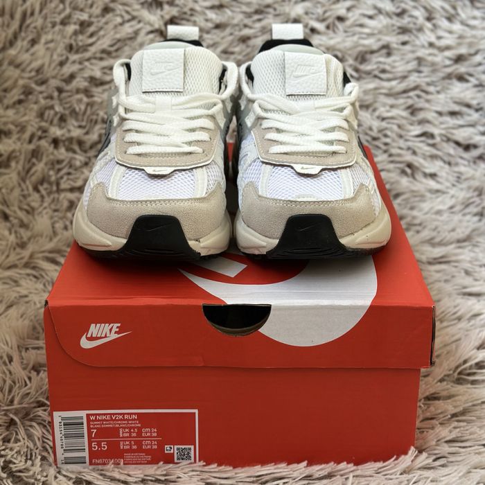 Nike V2K Run жіночі кросівки найк 38