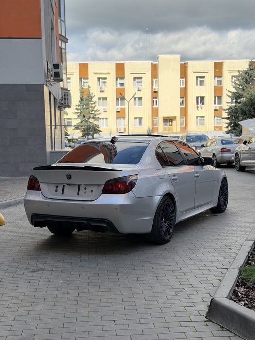 Бмв 530 д.  2004 рік