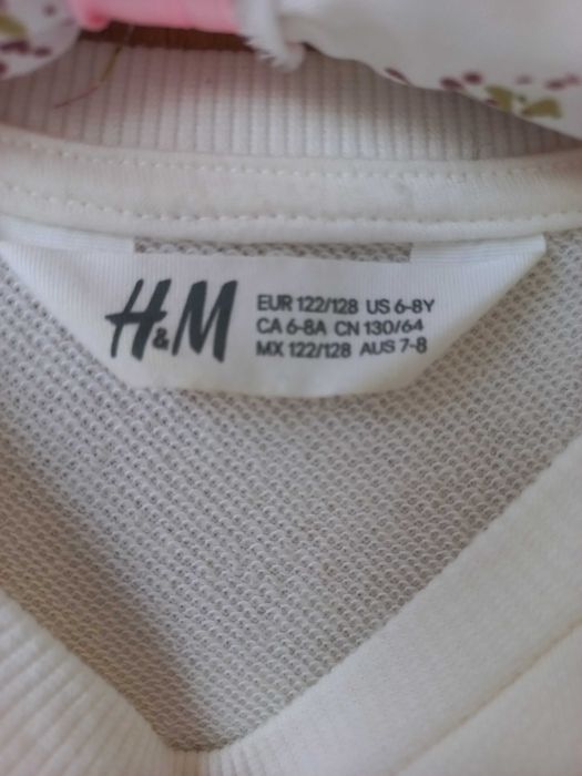 Кофти  H&M на дівчинку 6-8 років 122/128 см