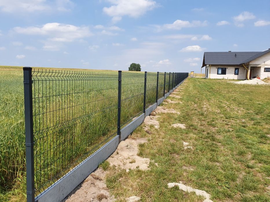 Montaż ogrodzeń systemowych