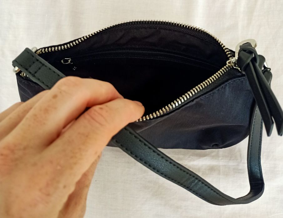 Mala preta pequena Stradivarius