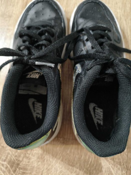 Czarne, Holograficzne Sneakersy Nike Air Force 1