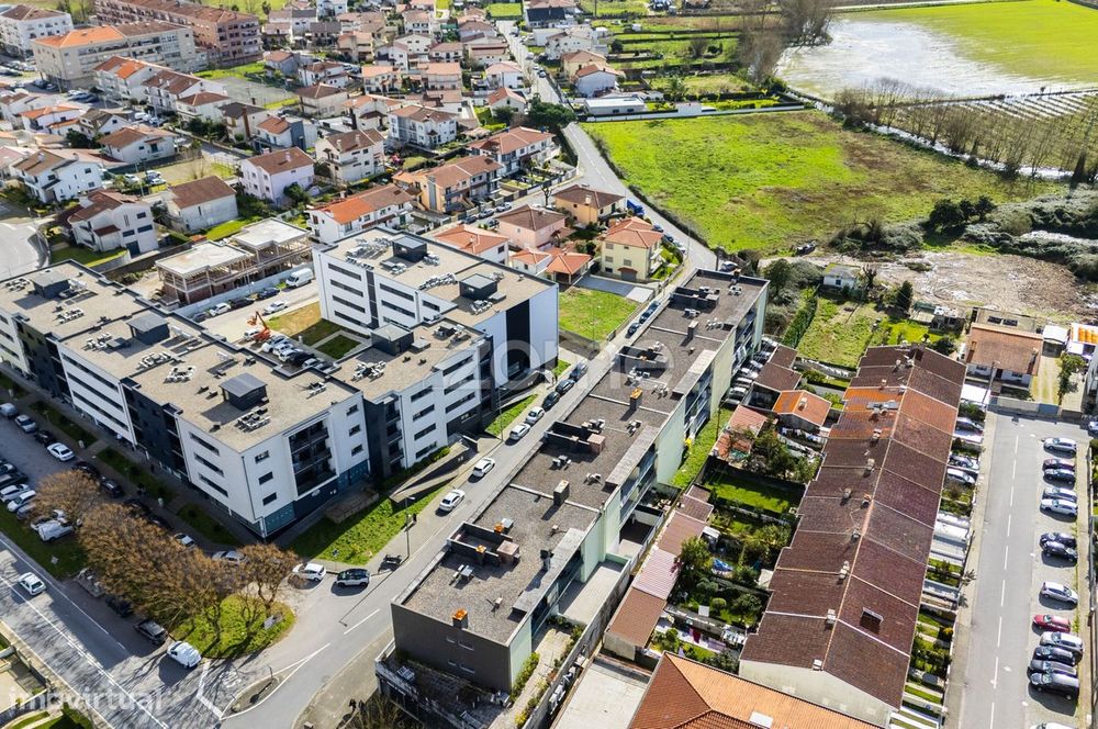 Apartamento T3 Renovado, em Vila de Prado, Vila Verde