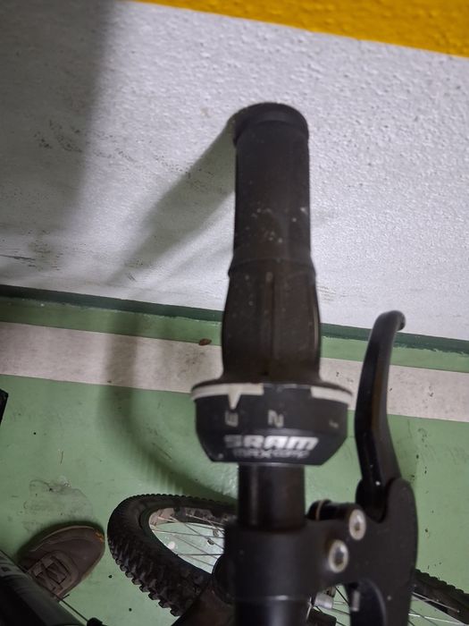 Bicicleta Rockrider ST 500 24'