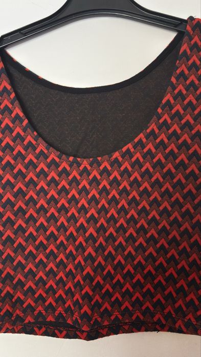 Top Curto Estampado Zig Zag