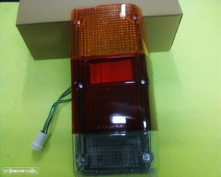 farolins stop nissan patrol 160 3.3 (novos)