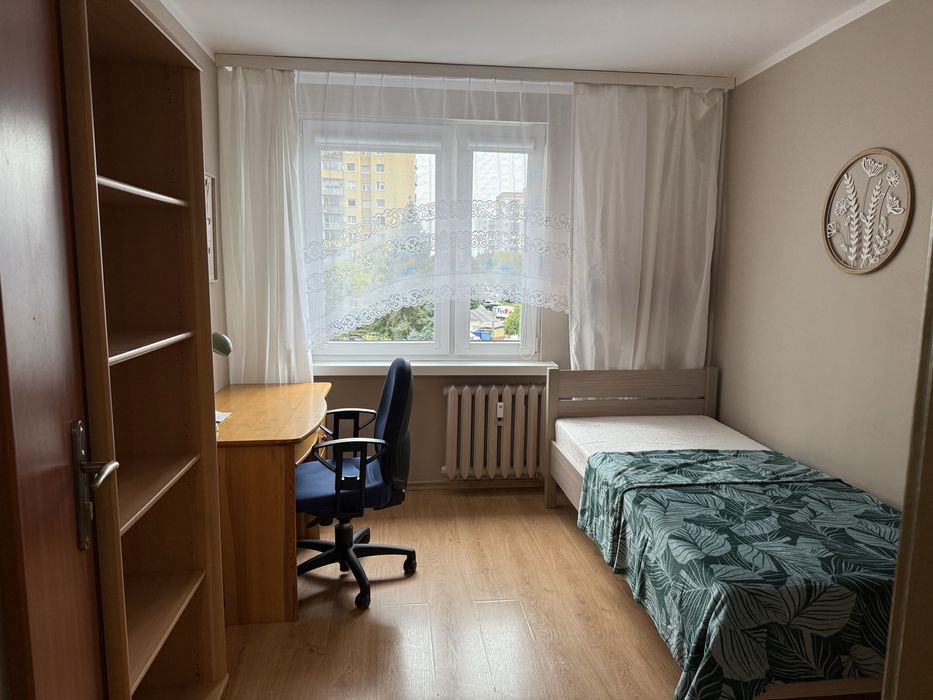Pokoj dla studentek bez dodatkowych oplat.