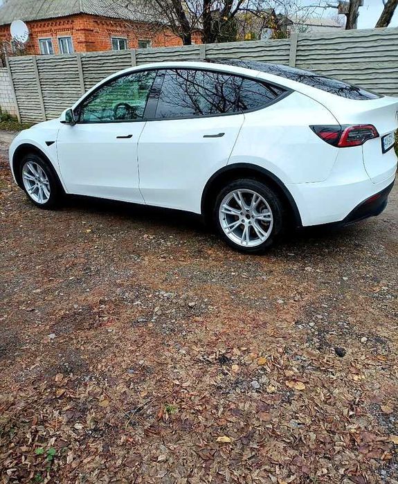 Tesla Model Y 2023 Dual motor Long range