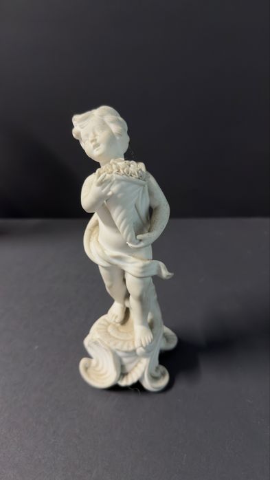 Escultura em biscoite da Fabrica da vista Alegre